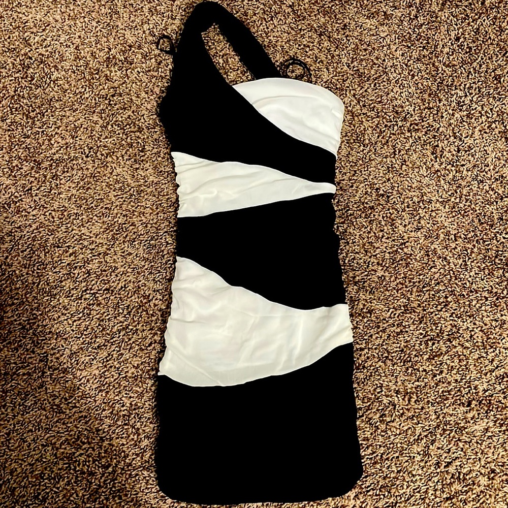 Black and white Short XS G by Guess dress